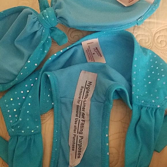 New bikini - Picture 3 of 3